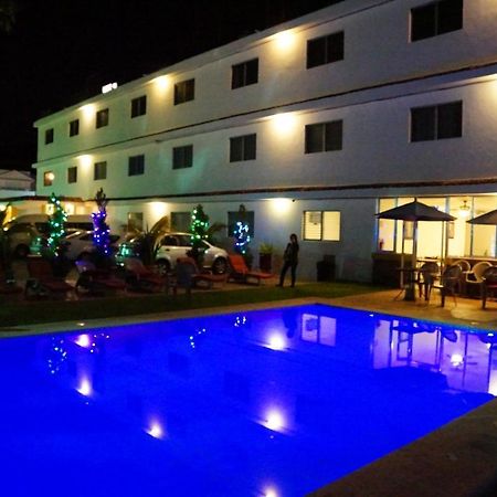 מרידה Hotel Las Dalias Inn מראה חיצוני תמונה